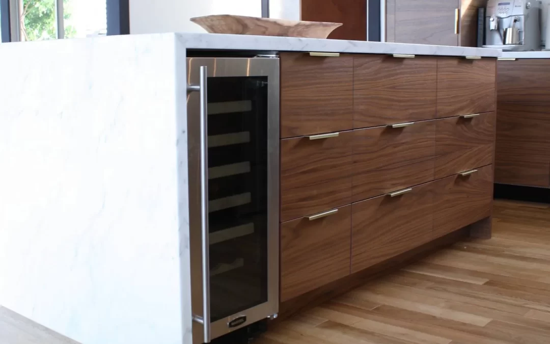 Custom Cabinets vs. Store-Bought: Which is Better for Your Home?